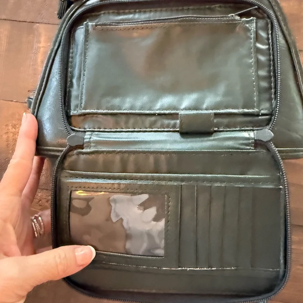 Koltov green leather vintage Crossbody handbag - Picture 2 of 11